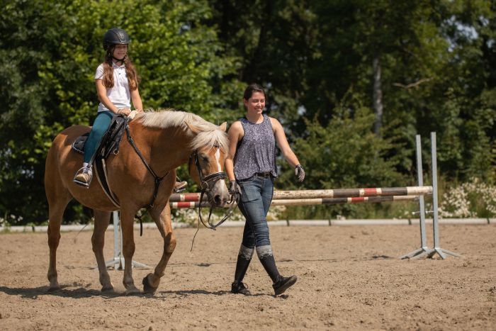 Reitschule-Klein-Berlin-Karlshorst-Reiterferien-Reiturlaub-Feriencamp-Reitunterricht-3