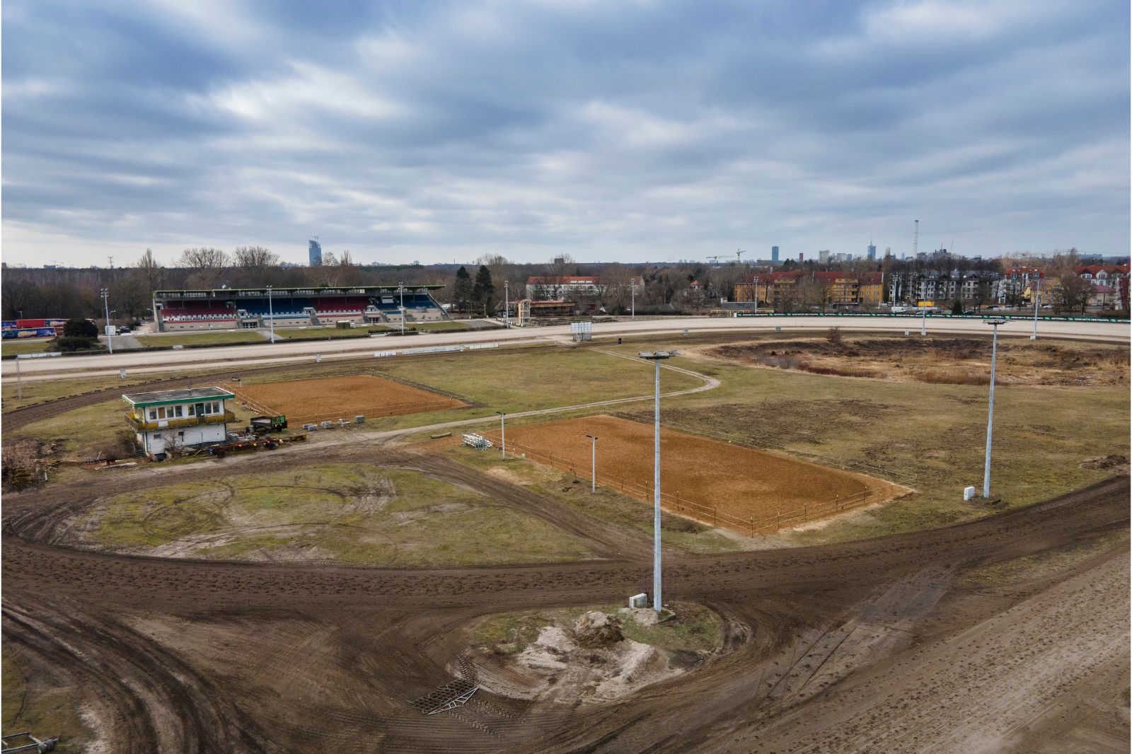 Reitschule-Klein-Berlin-Reitunterricht-Reitabzeichen-Ponyausleihe-Kindergeburtstag-2